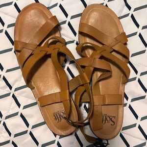 Brand New Sofft Leather Sandel